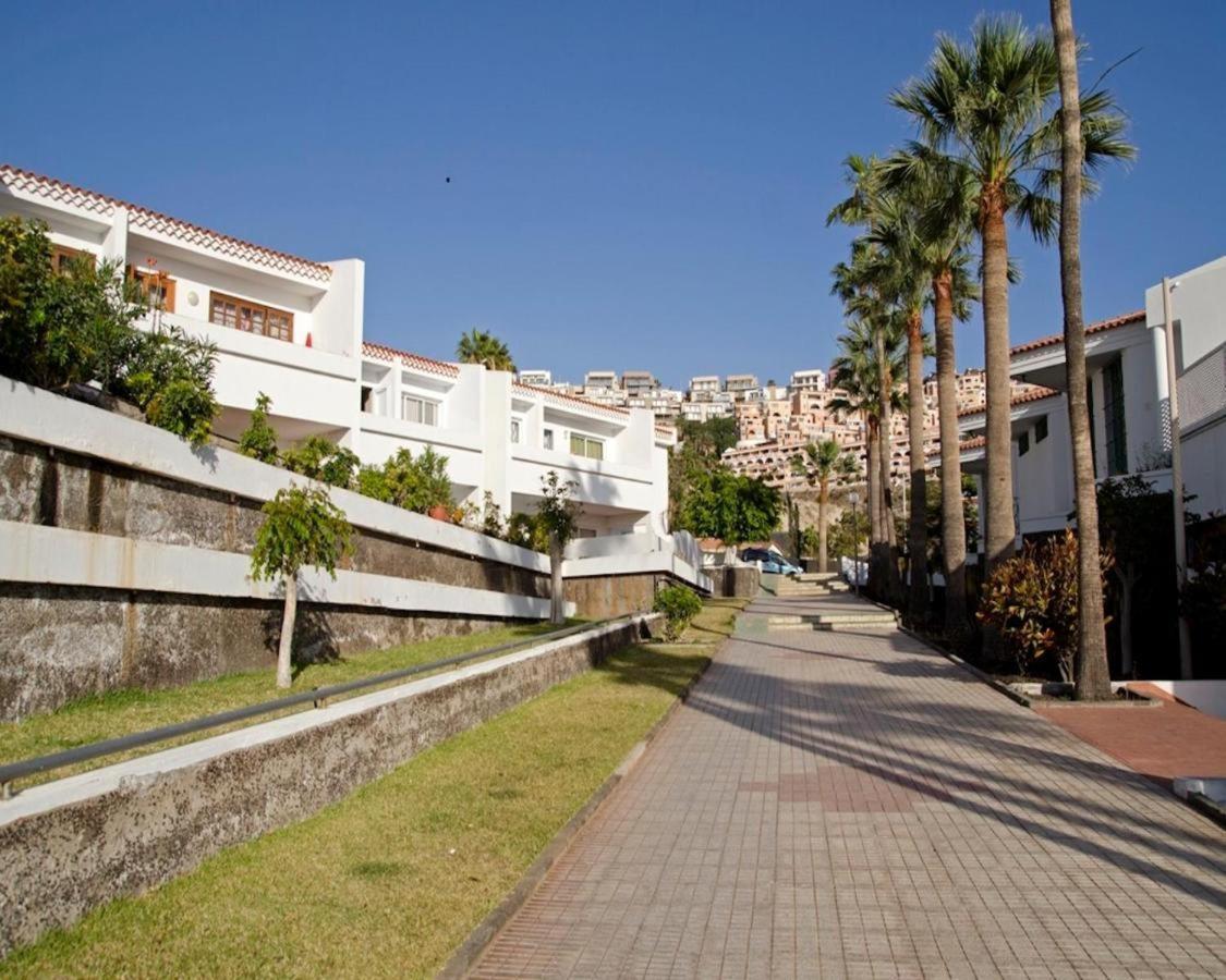 Luxury Apartment In Island Village Адехе Екстериор снимка