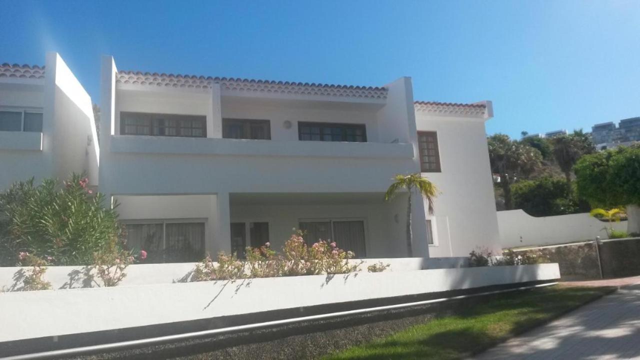 Luxury Apartment In Island Village Адехе Екстериор снимка