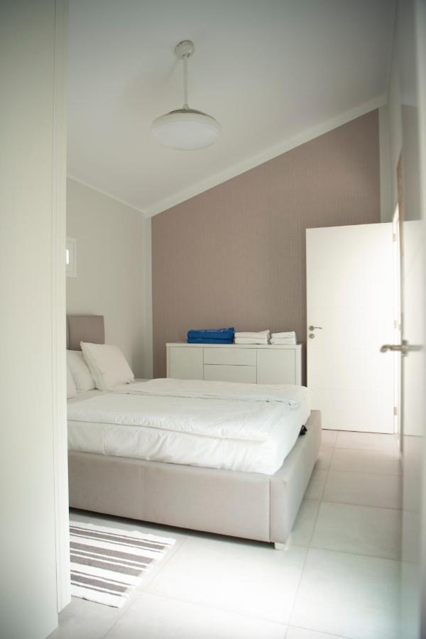 Luxury Apartment In Island Village Адехе Екстериор снимка